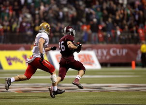 九游体育网页登陆-北京鸭本土球员逐渐挑起进攻重担，北京鸭男篮新logo